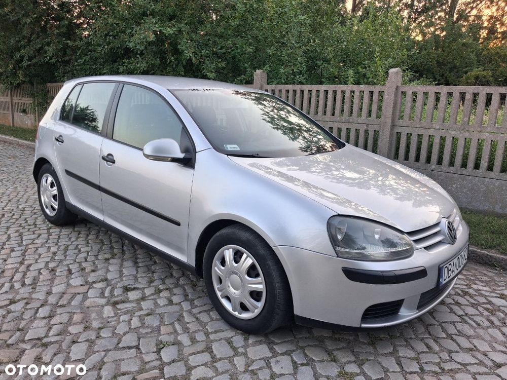 Volkswagen Golf - 2