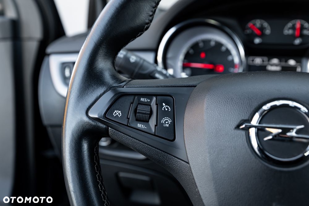 Opel Astra 1.4 Turbo Dynamic - 29