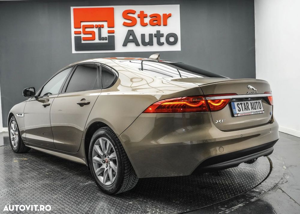 Jaguar XF 20d RWD E-Performance R-Sport - 5
