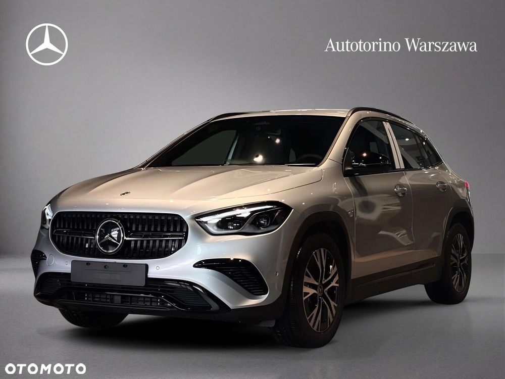 Mercedes-Benz GLA - 4