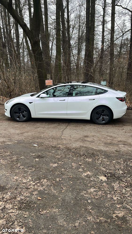 Tesla Model 3 - 7