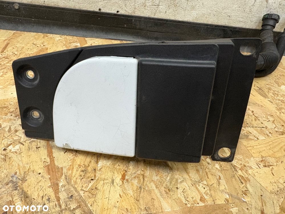 Wlew klapka przewód  adblue kompletny Iveco Daily - 2