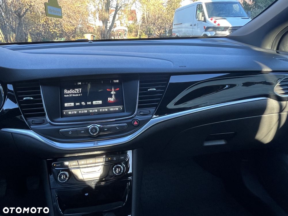 Opel Astra 1.4 T Dynamic - 9