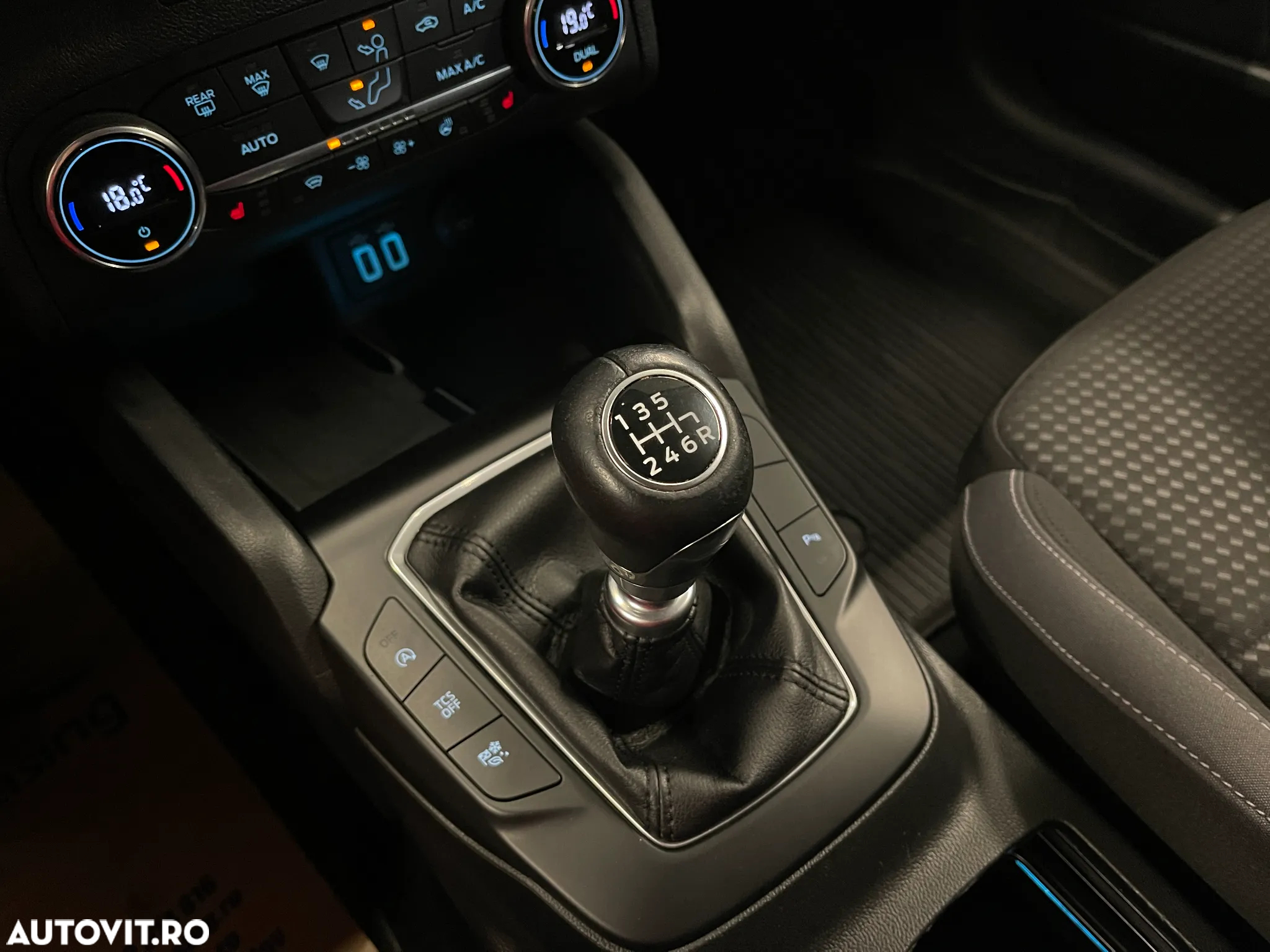 Ford Focus 1.0 EcoBoost Trend Edition - 20