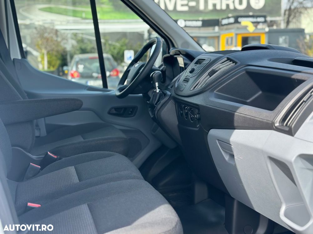 Ford Transit - 15