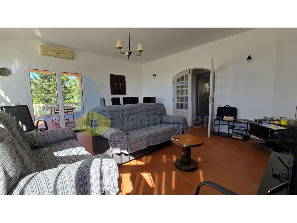 Moradia V4 com piscina e uma vista deslumbrante - Grande imagem: 5/50