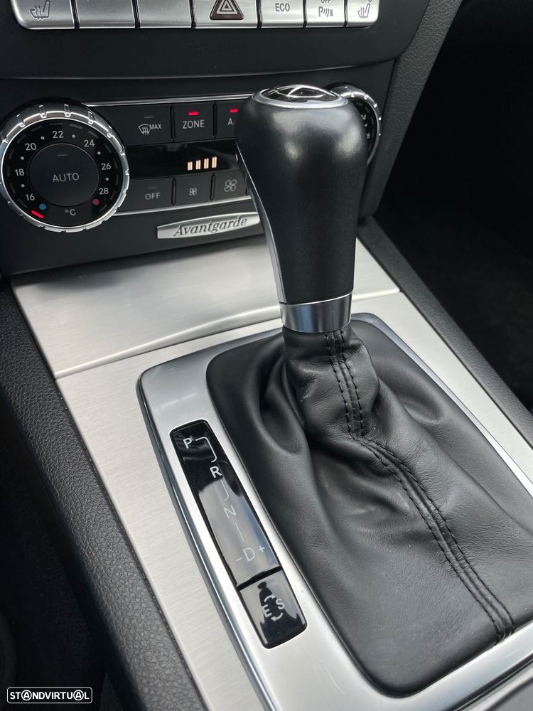 Mercedes-Benz C 220 Station CDI 4Matic 7G-TRONIC Avantgarde Edition - 12