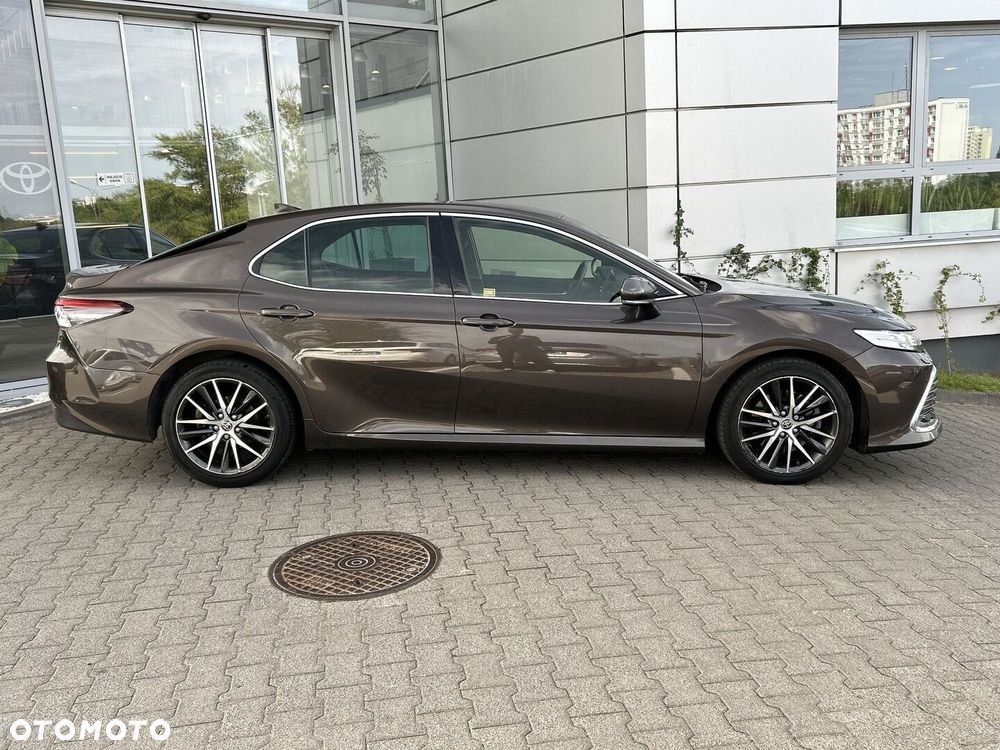Toyota Camry 2.5 Hybrid Executive CVT - 6