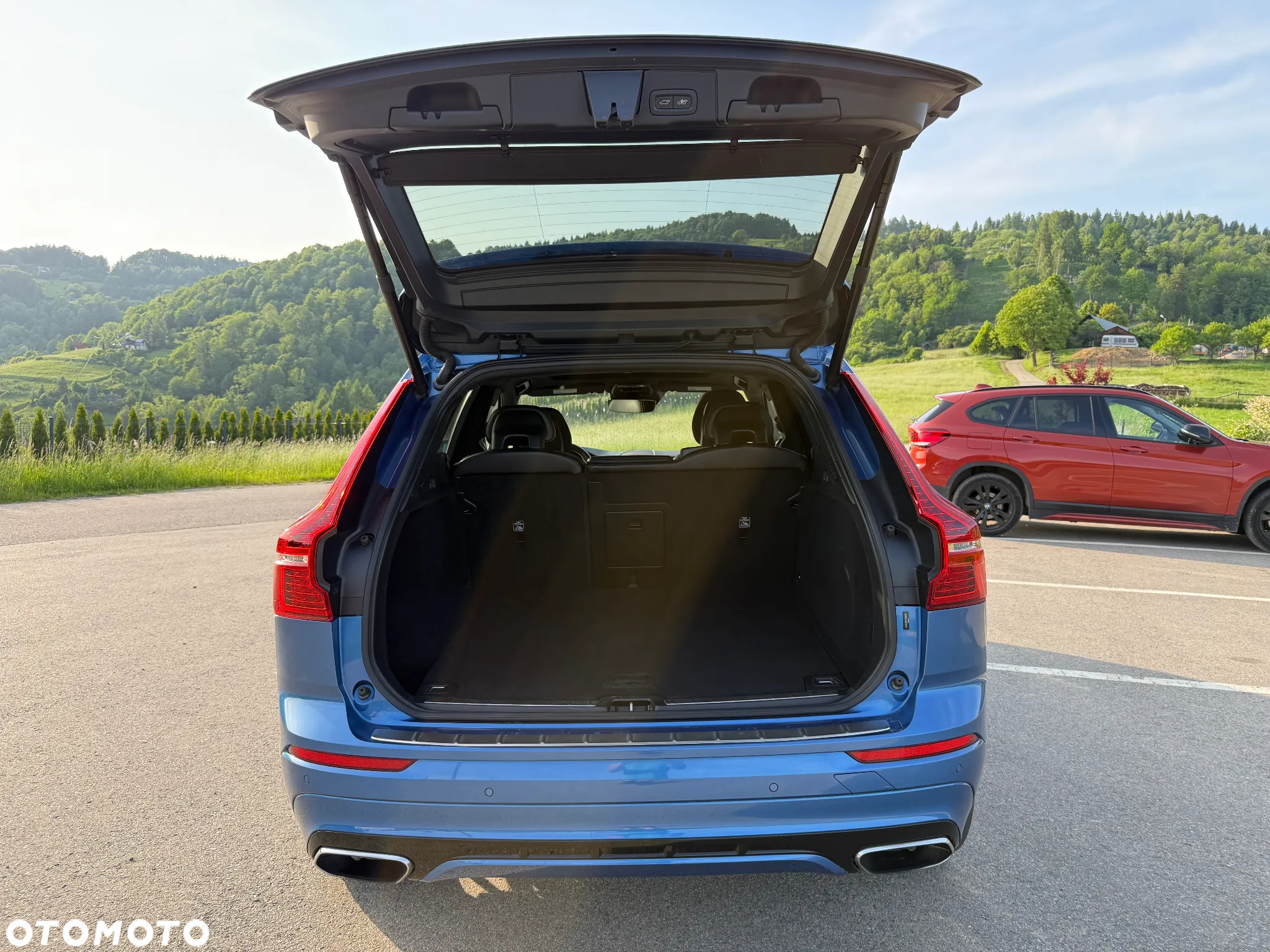 Volvo XC 60 T5 AWD R-Design - 5
