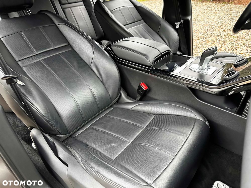 Land Rover Range Rover Evoque P250 R-Dynamic - 22