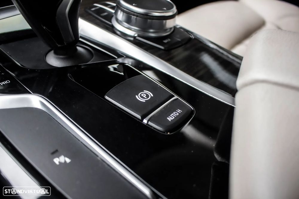 BMW 520 d Line Luxury Auto - 22