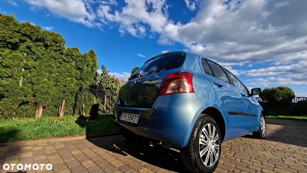 Toyota Yaris 1.3 VVT-i Sol - 7