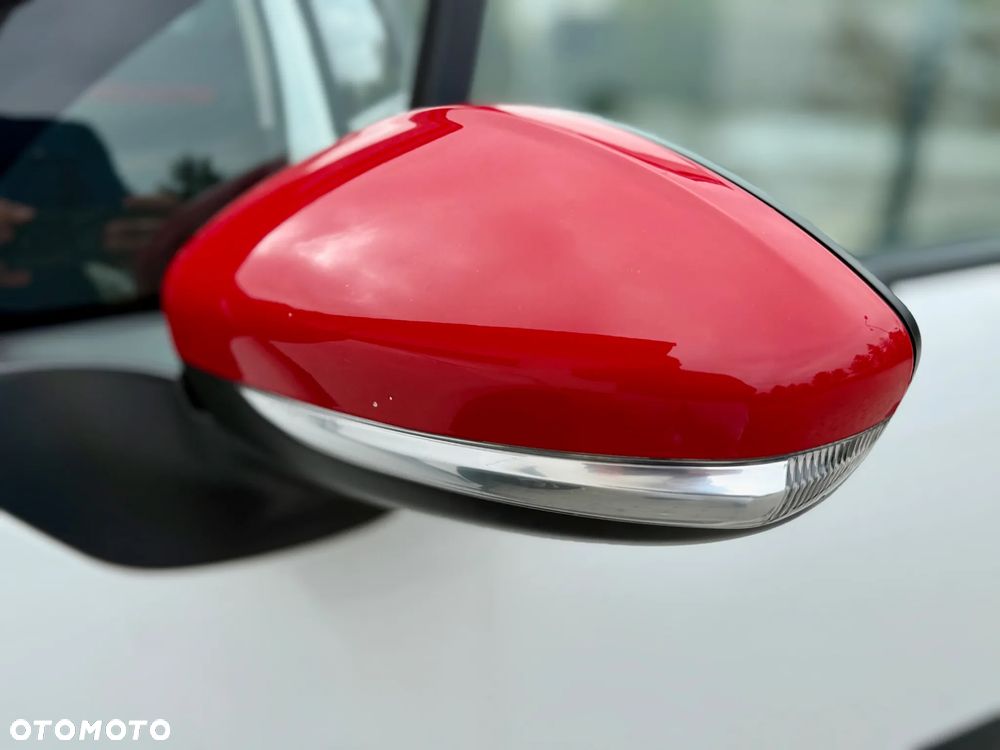 Citroën C3 1.2 PureTech Shine EAT6 - 26