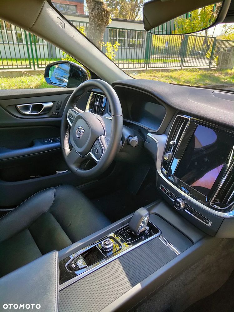 Volvo S60 B5 B AWD Plus Dark - 12