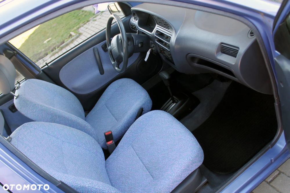 Daihatsu Cuore GL - 9