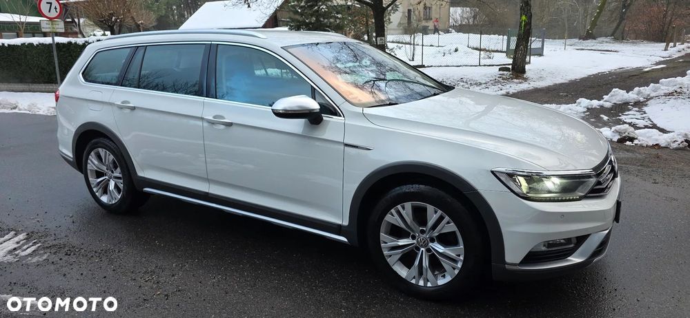 Volkswagen Passat Alltrack 2.0 TDI SCR DSG 4Motion - 2