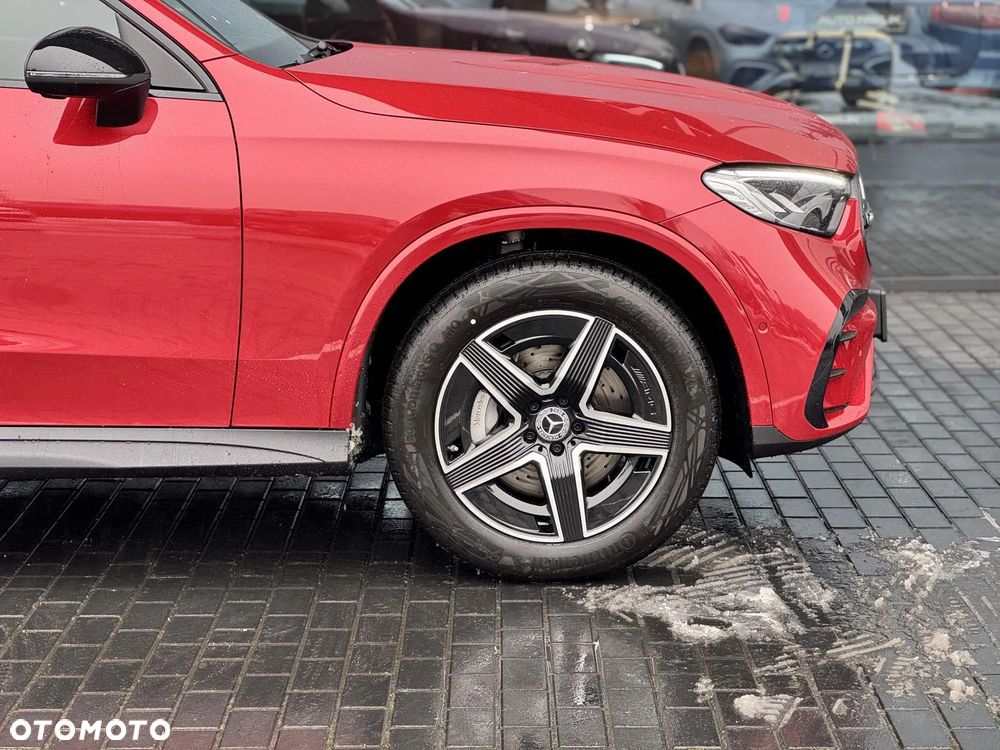 Mercedes-Benz GLC 200 d 4Matic 9G-TRONIC AMG Line Advanced - 9