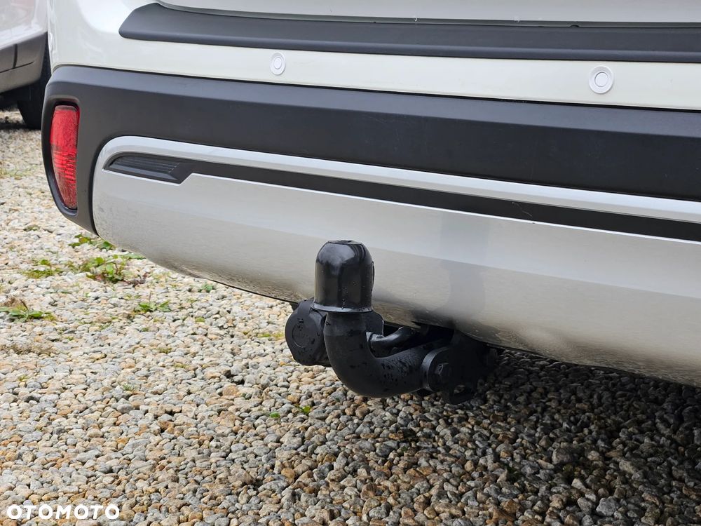 Mitsubishi Outlander 2.0 Invite + 2WD - 19