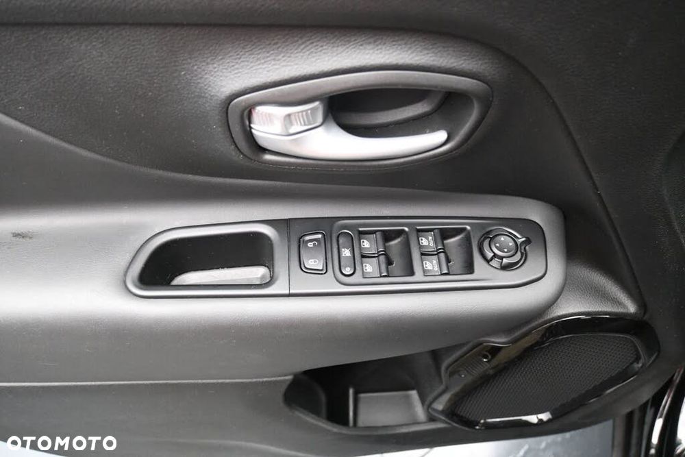 Jeep Renegade 1.3 GSE T4 Turbo Limited FWD S&S - 10