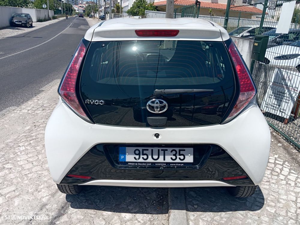 Toyota Aygo 1.0 X-Play+AC - 4