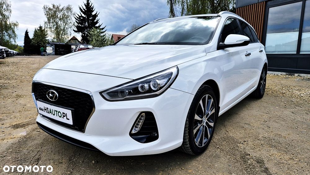 Hyundai i30 1.4 T-GDI Premiere Luxury - 1
