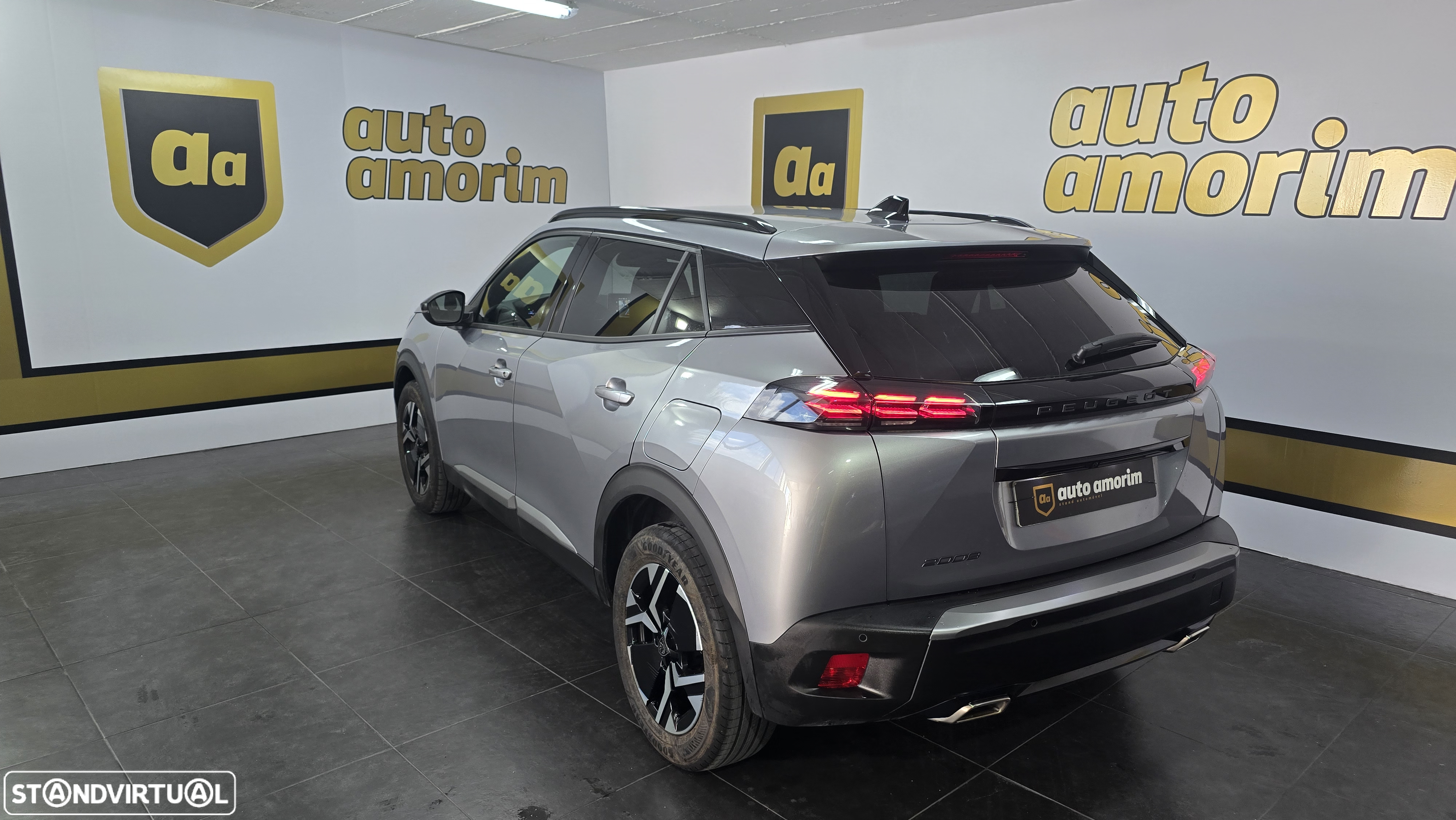 Peugeot 2008 1.2 PureTech Allure Pack EAT8 - 8