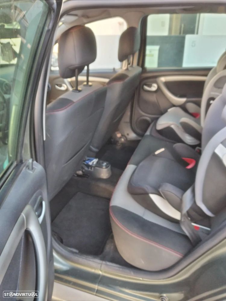 Dacia Duster 1.5 dCi SL Delsey 4WD - 8