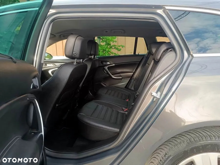 Opel Insignia 2.0 CDTI automatik Business Edition - 31
