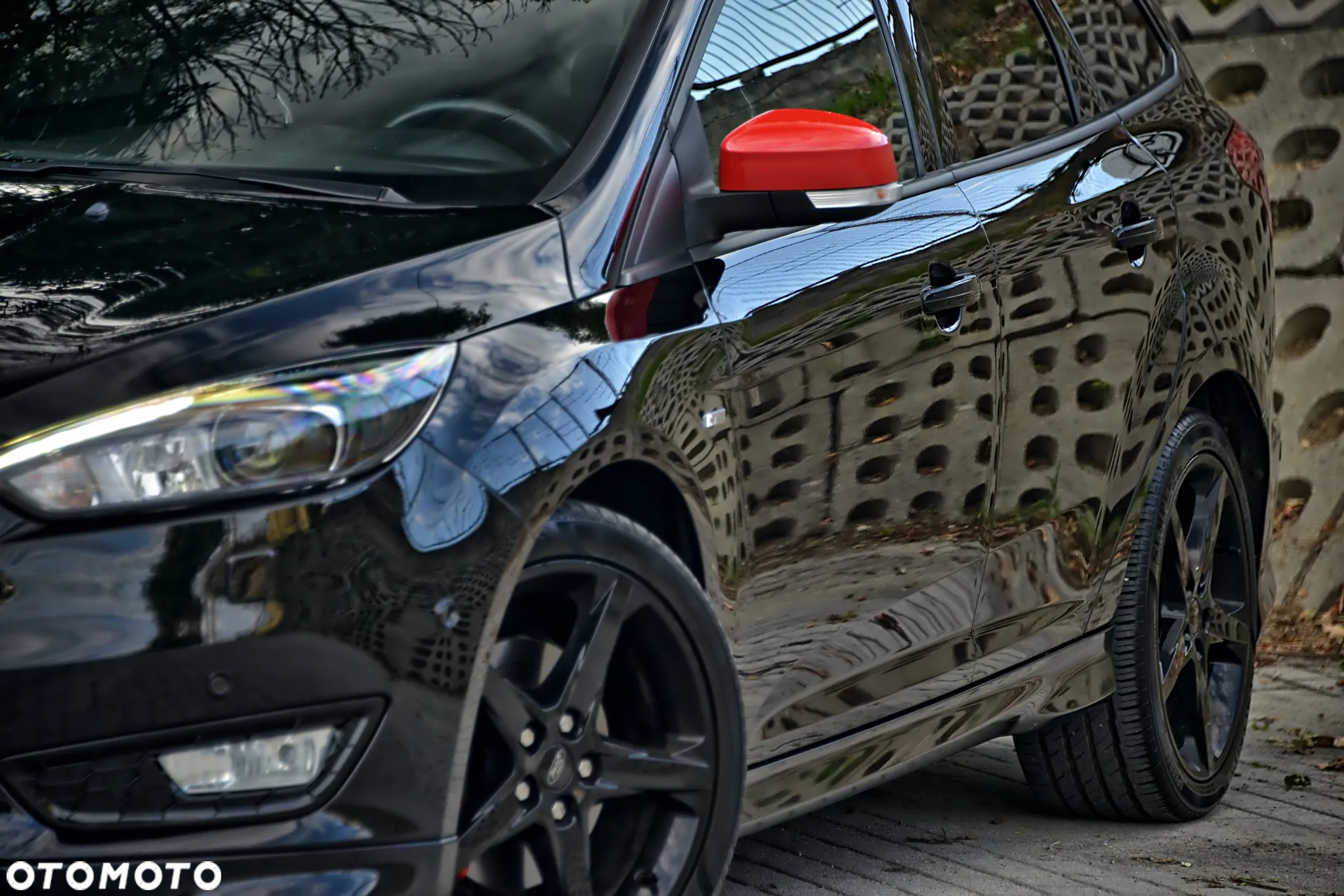 Ford Focus Turnier 1.5 EcoBoost Start-Stopp-System TITANIUM - 14