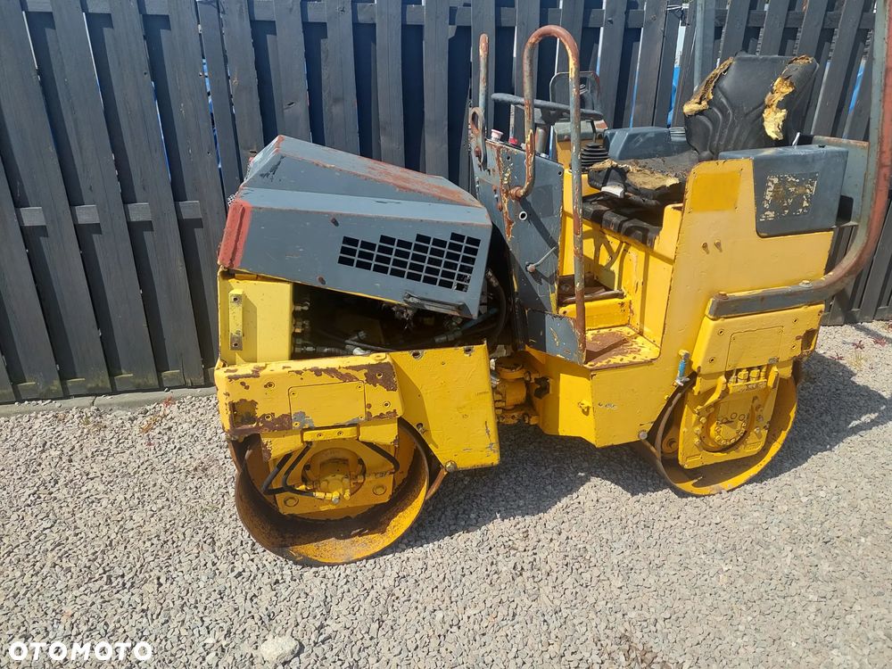 WALEC BOMAG BW 80 BW80 BW100 100 BRAK SILNIKA CZĘŚCI - 2