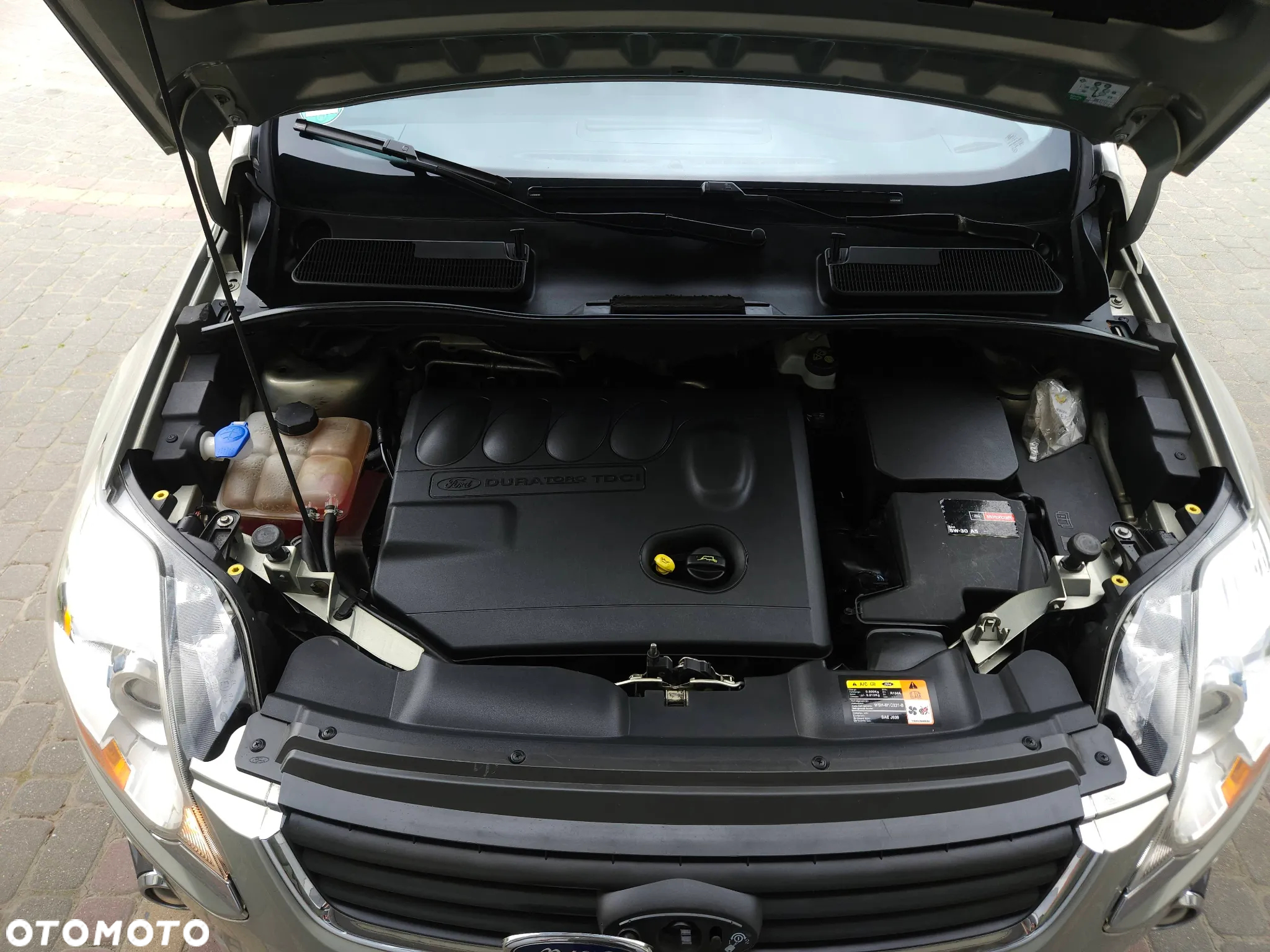 Ford Kuga 2.0 TDCi 4x4 Titanium - 20