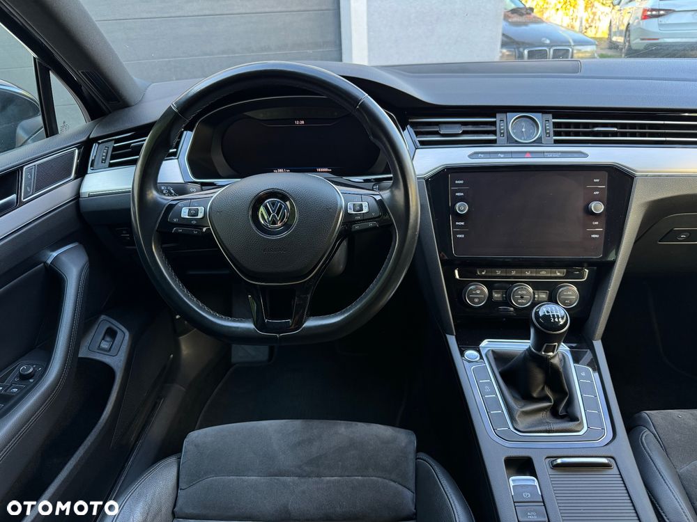 Volkswagen Passat 1.5 TSI OPF Highline - 21