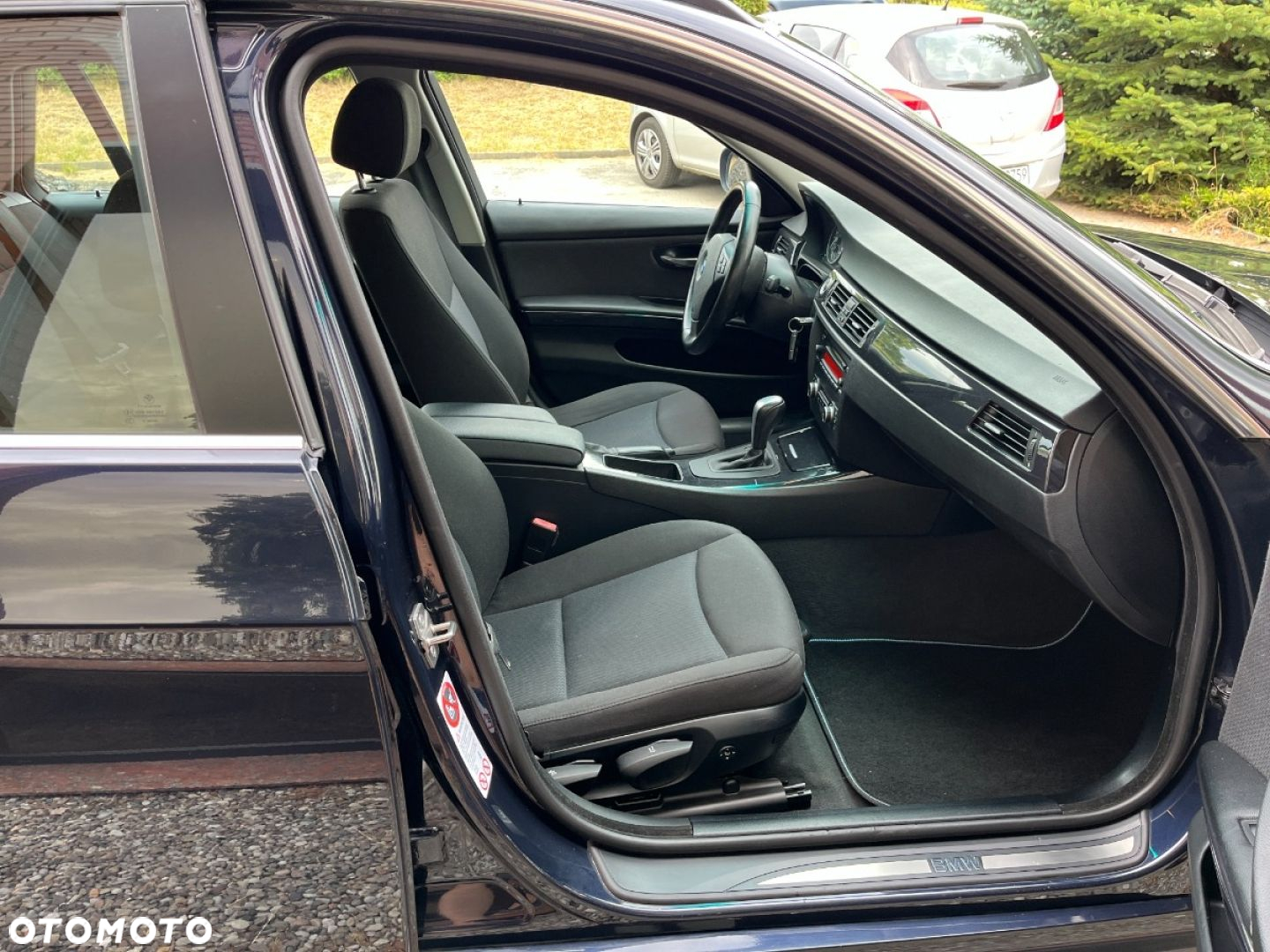 BMW Seria 3 330d DPF Touring Edition Sport - 16