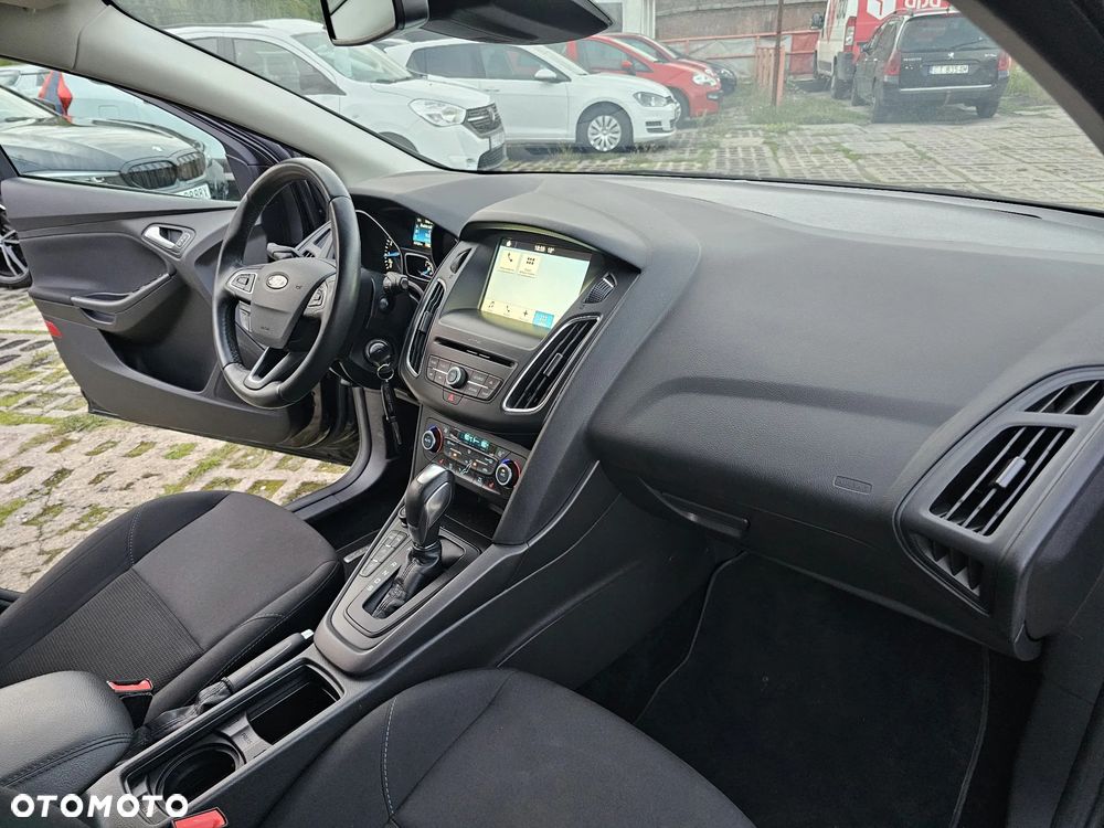 Ford Focus - 17