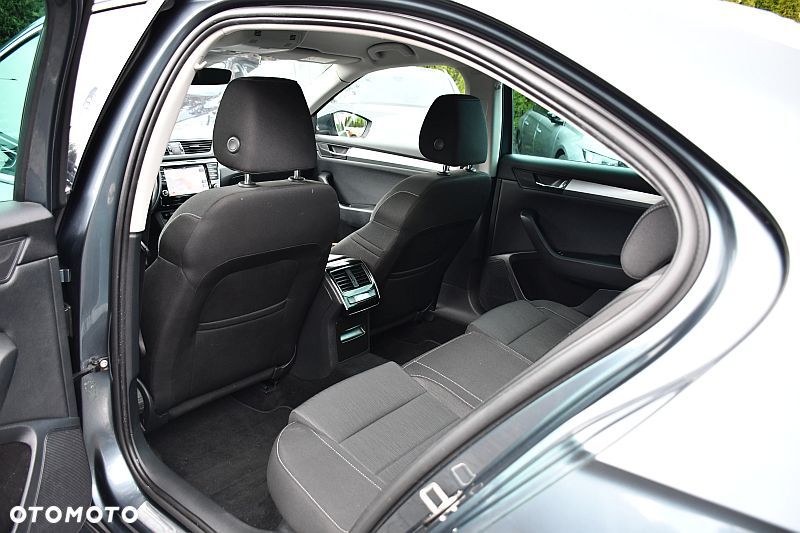 Skoda Superb 1.6 TDI DSG Style - 18