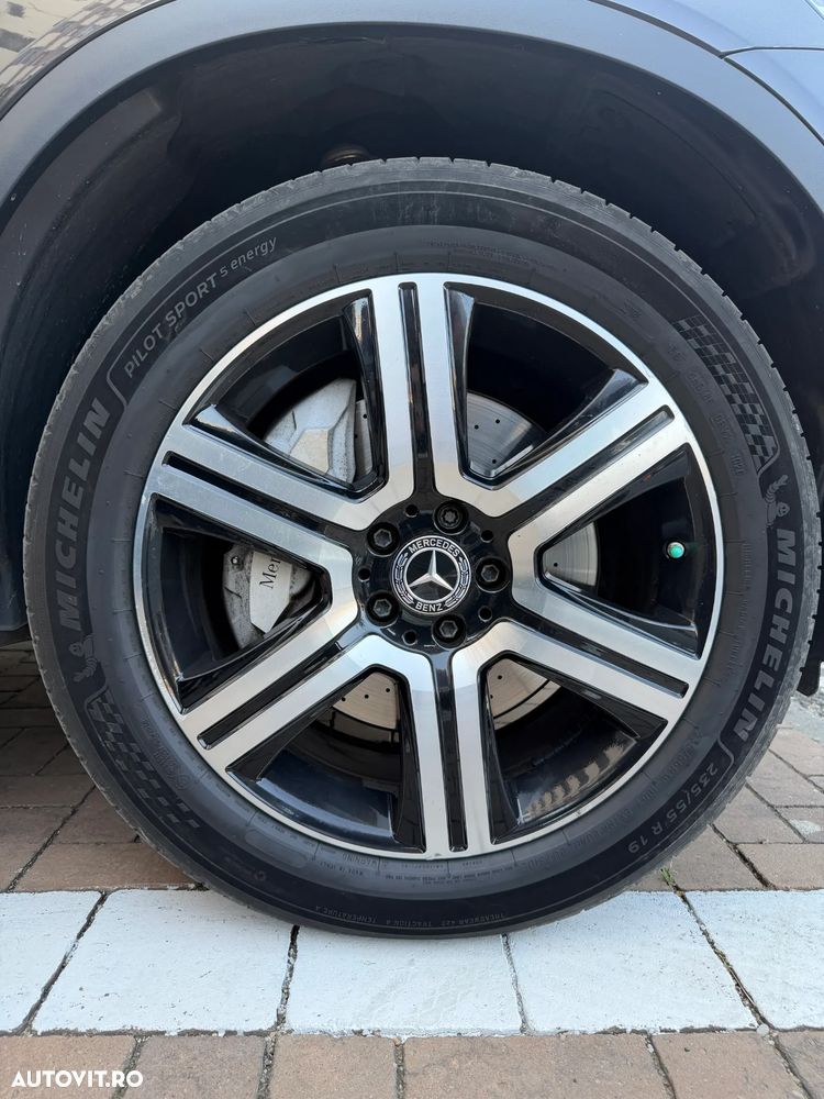 Mercedes-Benz GLC - 8