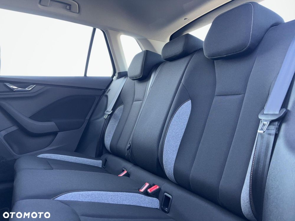 Skoda Kamiq 1.0 TSI Selection DSG - 13