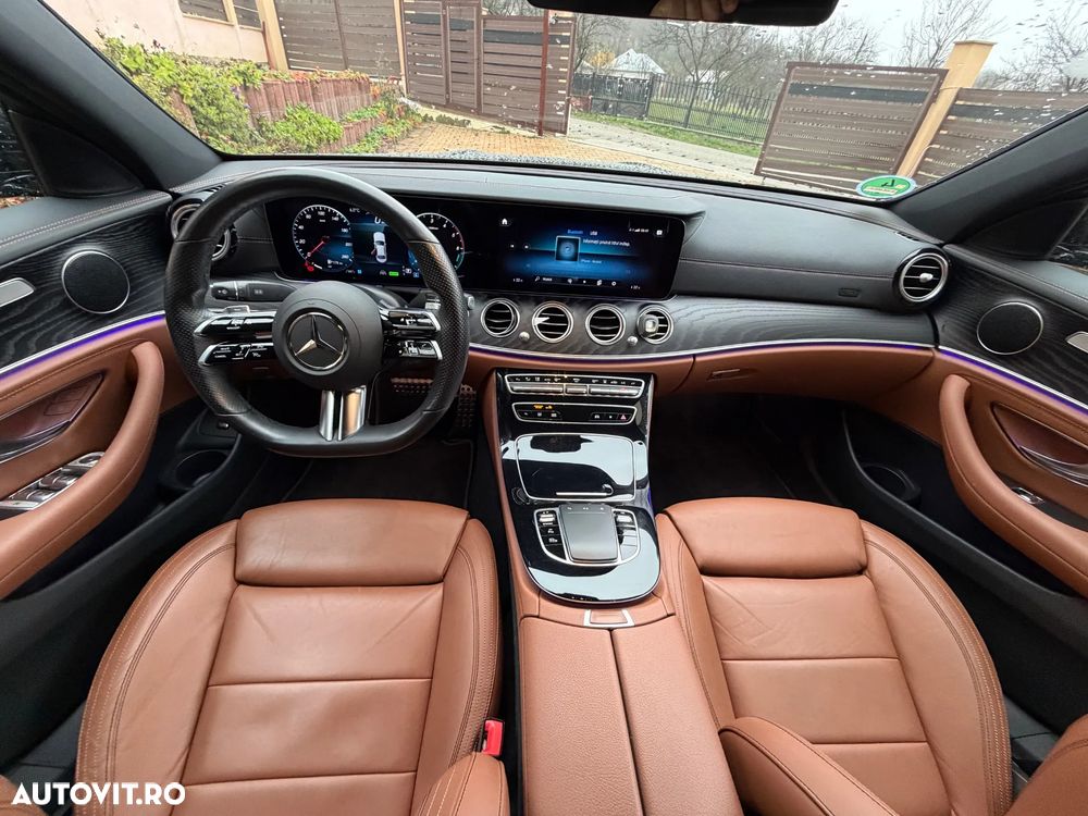 Mercedes-Benz E 300 de Aut. - 27