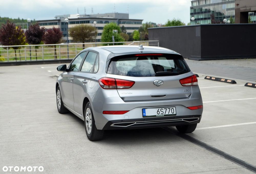 Hyundai i30 1.5 DPI Modern - 29