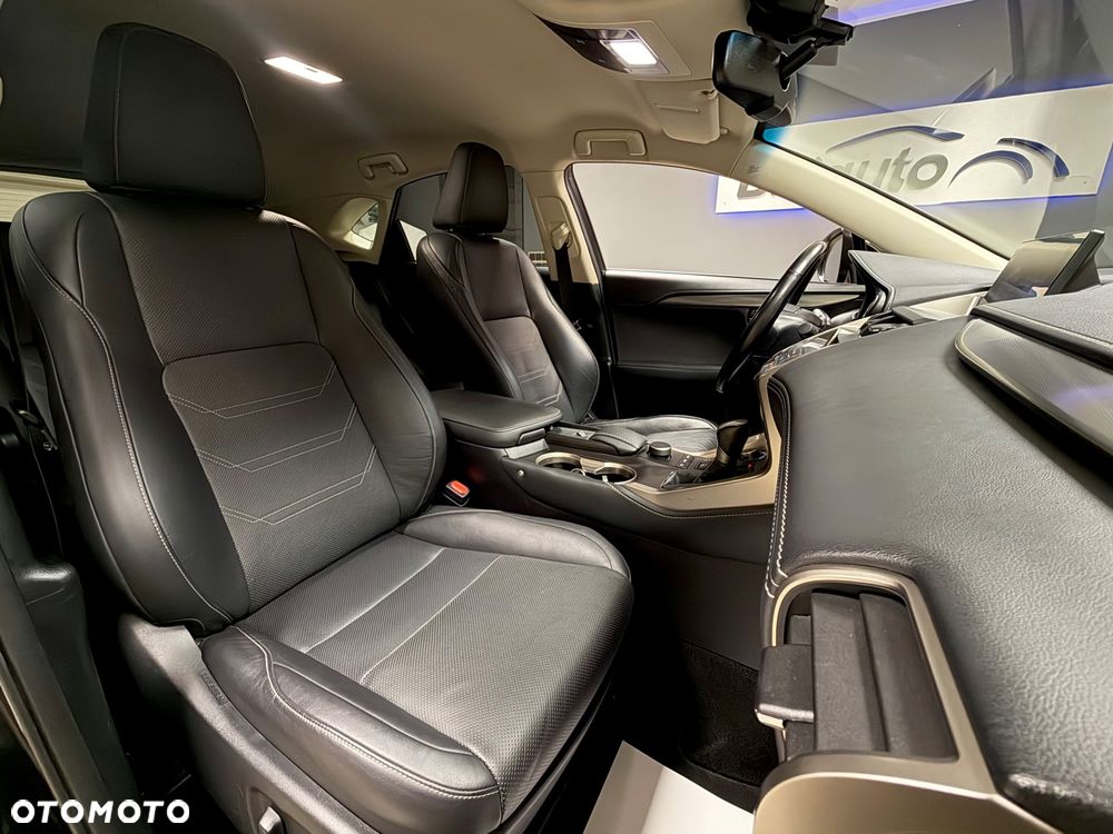 Lexus NX 300h Comfort AWD - 23