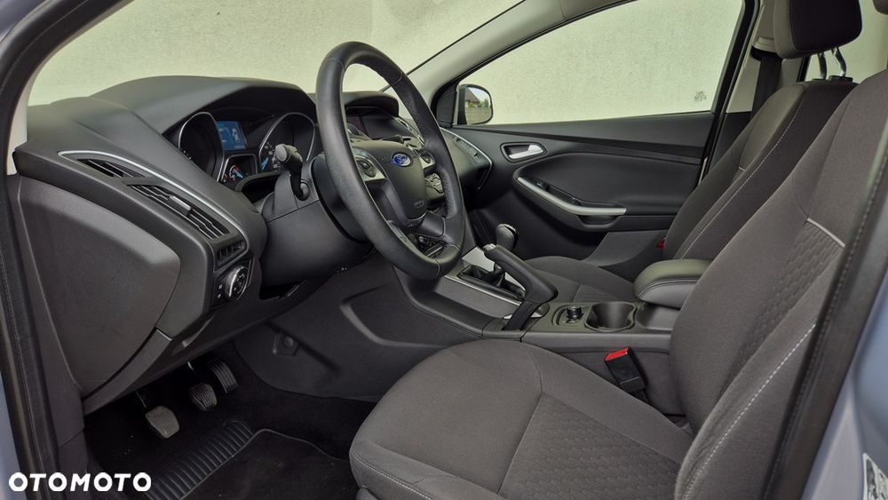 Ford Focus 1.0 EcoBoost Titanium - 27