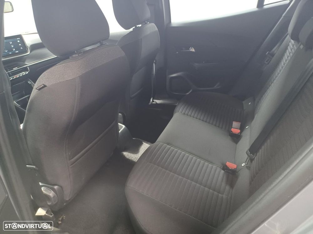 Peugeot 2008 1.2 PureTech Active - 13