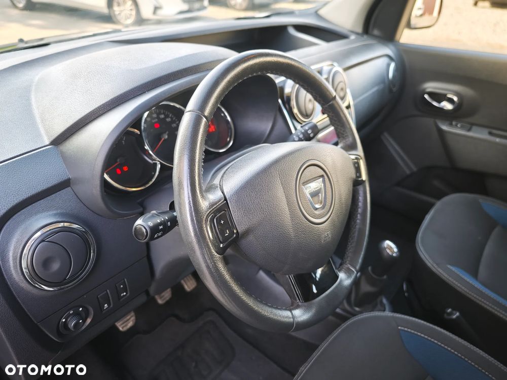 Dacia Dokker SCe 100 Celebration - 13