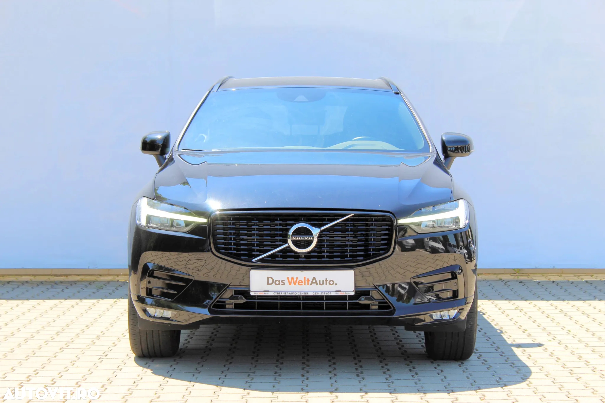 Volvo XC 60 B4 MHEV AWD R-Design - 8