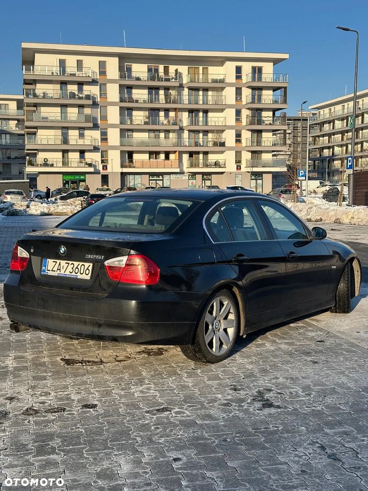 BMW Seria 3 325i - 7