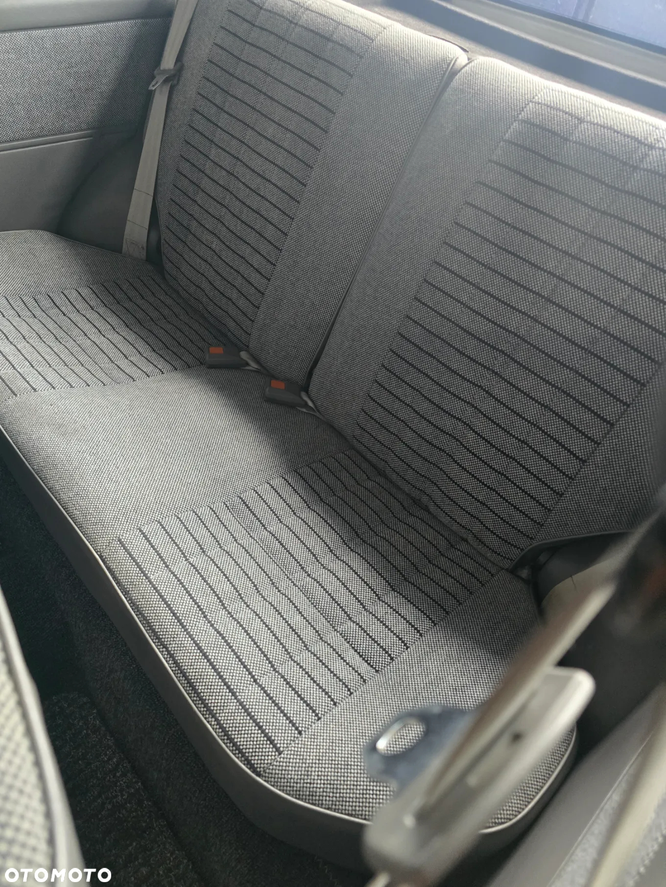 Nissan Micra 1.0 GL - 10