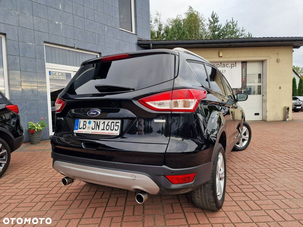 Ford Kuga 1.6 EcoBoost 2x4 Titanium - 16