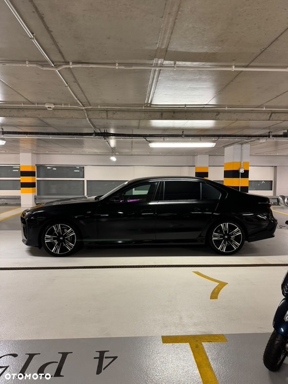 BMW Seria 7 - 9