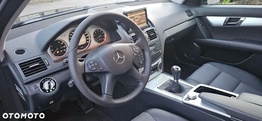 Mercedes-Benz Klasa C 180 Kompressor Avantgarde - 23