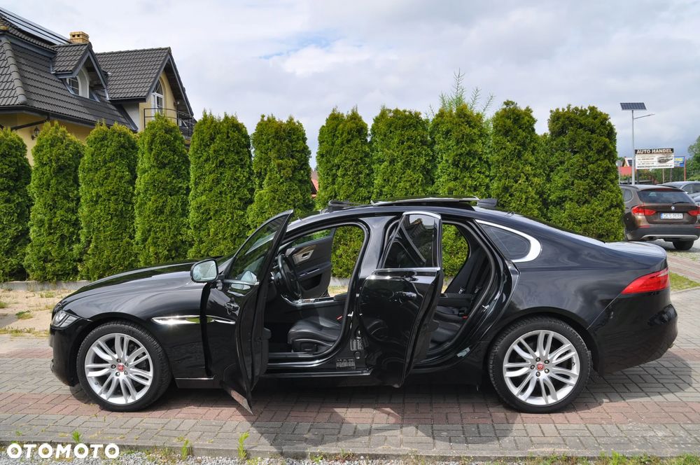 Jaguar XF 20d R-Sport Ingenium Edition - 28